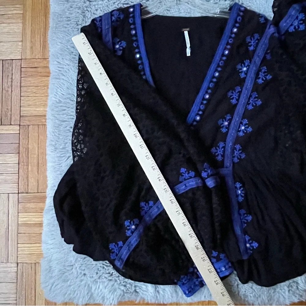 FREE PEOPLE Boogie All Night Peasant Blouse‎ Embroidered Mirror Lace Size Large